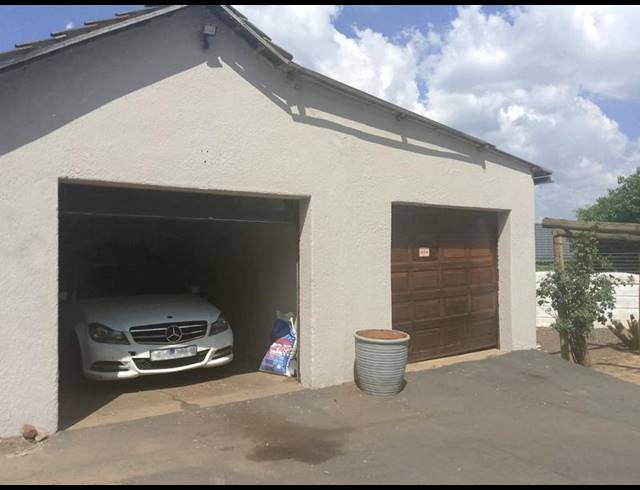 3 BEDROOM HOUSE FOR SALE IN WITPOORTJIE